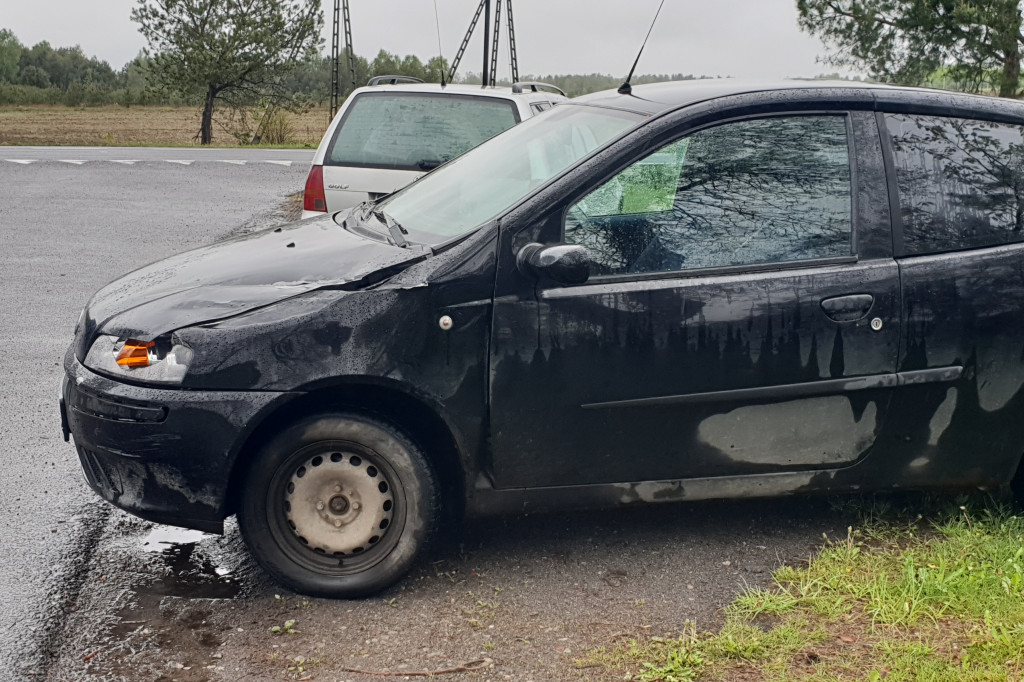 Wyjechała z Topolowej, uderzyła w busa