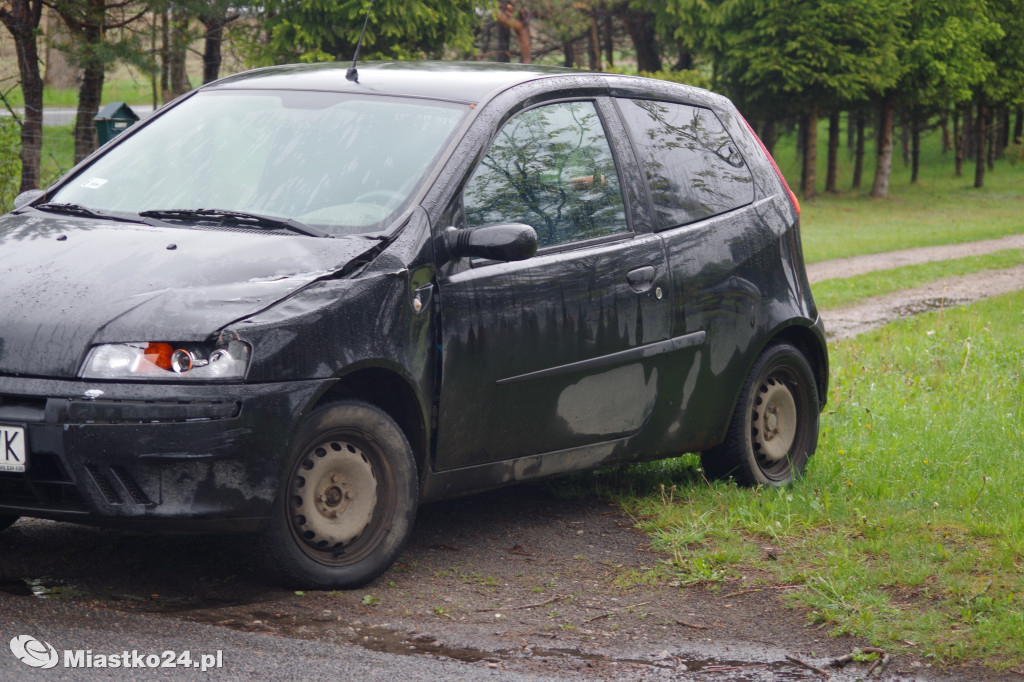 Wyjechała z Topolowej, uderzyła w busa