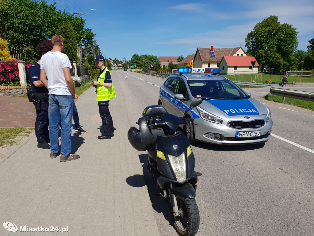 Zderzenie skutera z volvo. Wymusiła pierwszeństwo