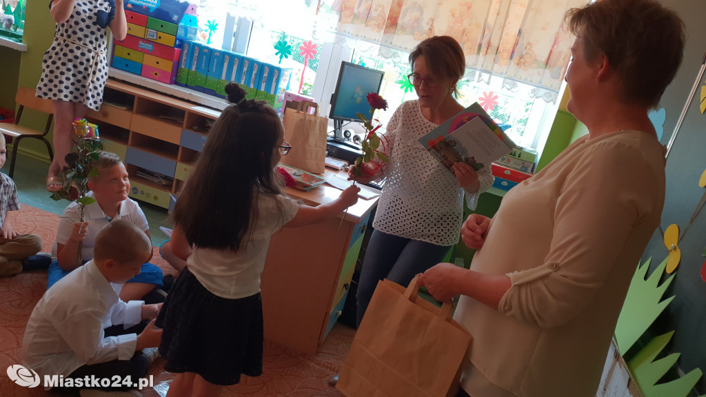 Klasa 0a z Dwójki powitała WAKACJE