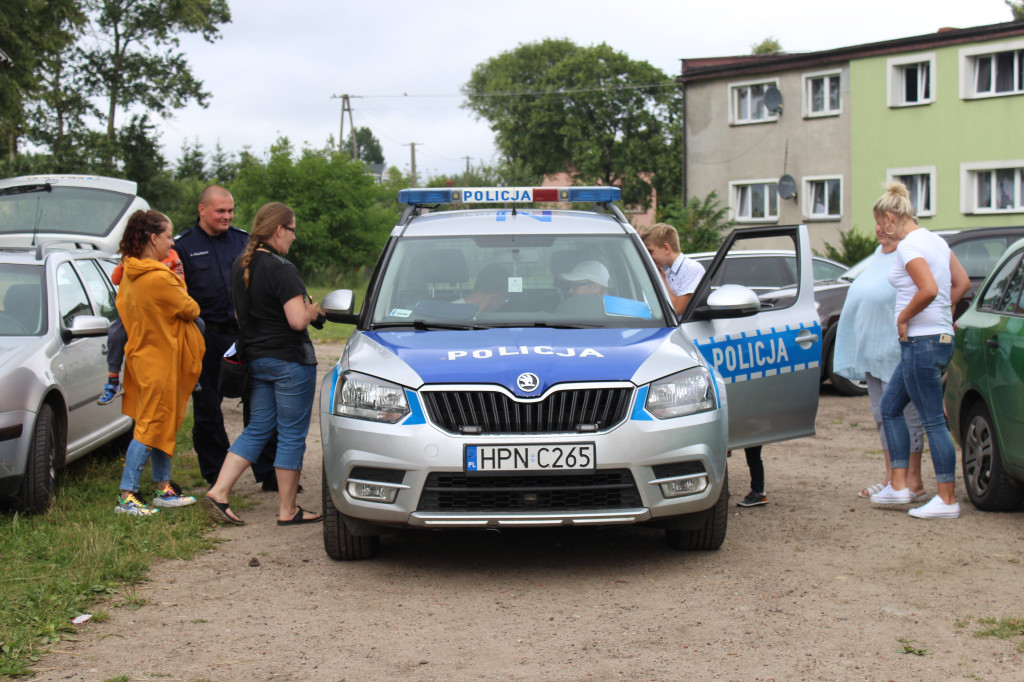 Policja w świetlicy. Bawili się razem z dziećmi!