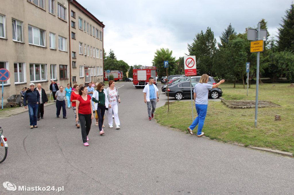 Akcja policjantów i strażaków w miasteckim szpitalu