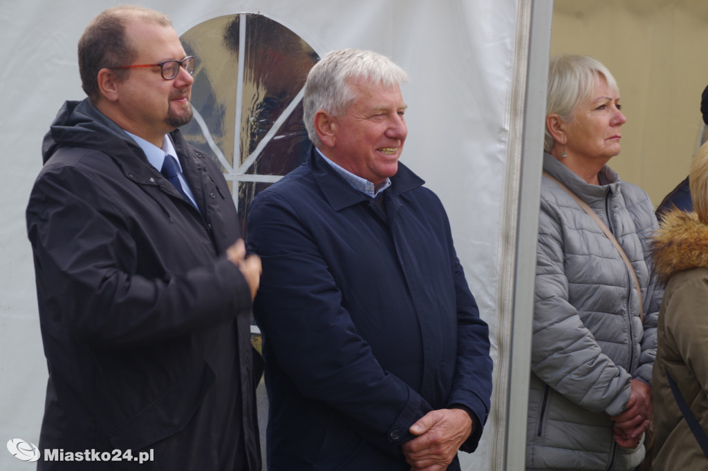 Zawody jeździeckie i kongres gospodyń w Białym Borze
