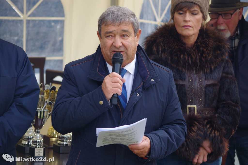 Zawody jeździeckie i kongres gospodyń w Białym Borze