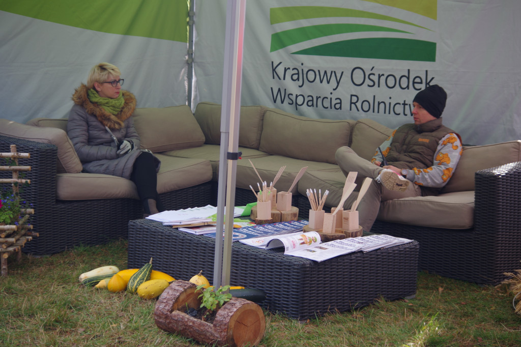 Zawody jeździeckie i kongres gospodyń w Białym Borze