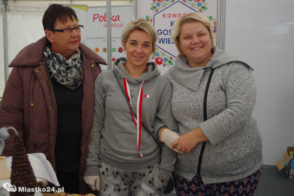 Zawody jeździeckie i kongres gospodyń w Białym Borze