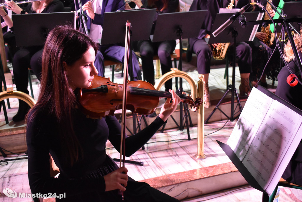 WARTO ŻYĆ - niesamowity koncert w kościele