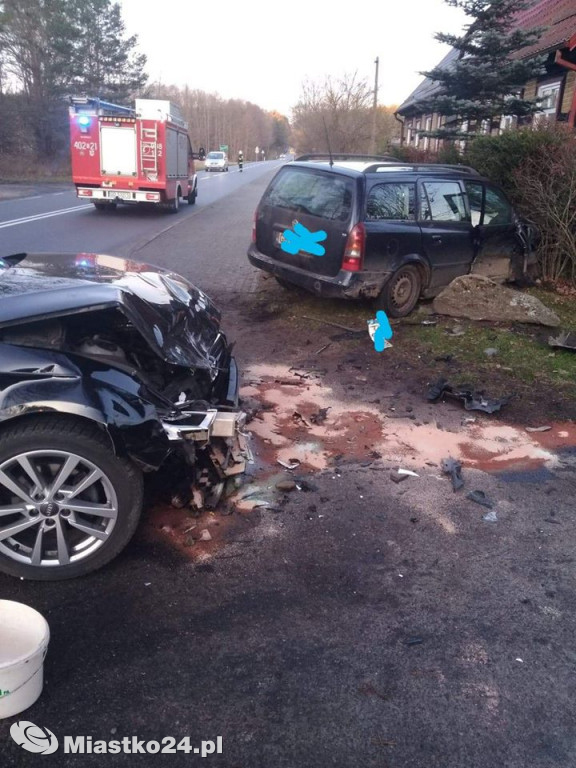 Wypadek w Bożance. Oplem zajechali drogę audi