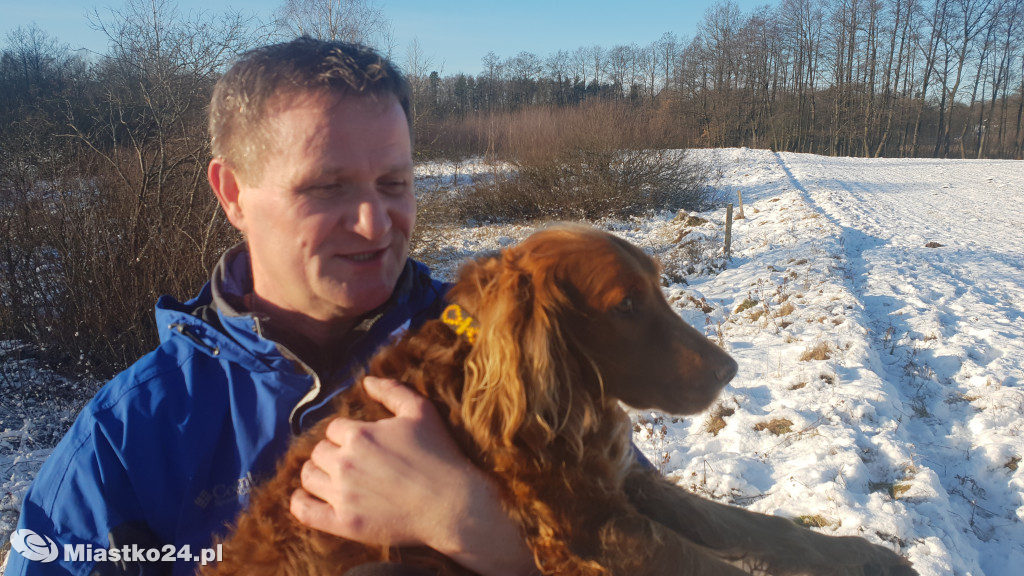 Buddy utknął w bagnie. Akcja ratunkowa w Wołczy