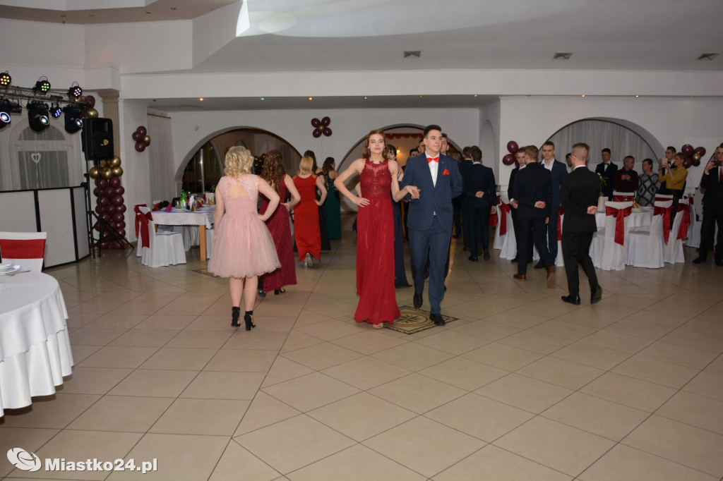 Studniówka w Zespole Szkół Nr 7 w Białym Borze