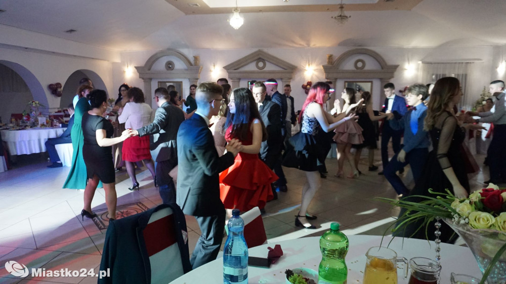 Studniówka w Zespole Szkół Nr 7 w Białym Borze