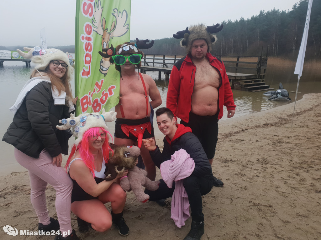 Koczalska Copocabana - 107 morsów w jeziorze Dymno