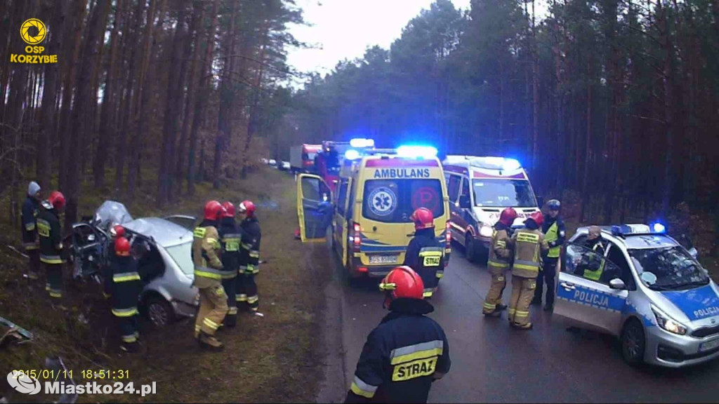 Uderzył w drzewo. Wiózł dziecko. 100 km/h