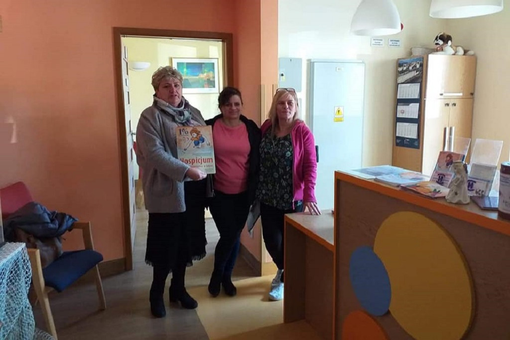 Bibliotekarze zebrali dary dla hospicjum