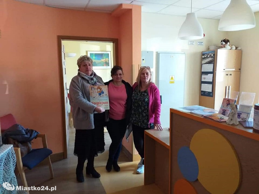 Bibliotekarze zebrali dary dla hospicjum