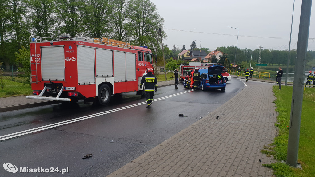 Kolizja z ciężarówką. Zahaczył skodę naczepą