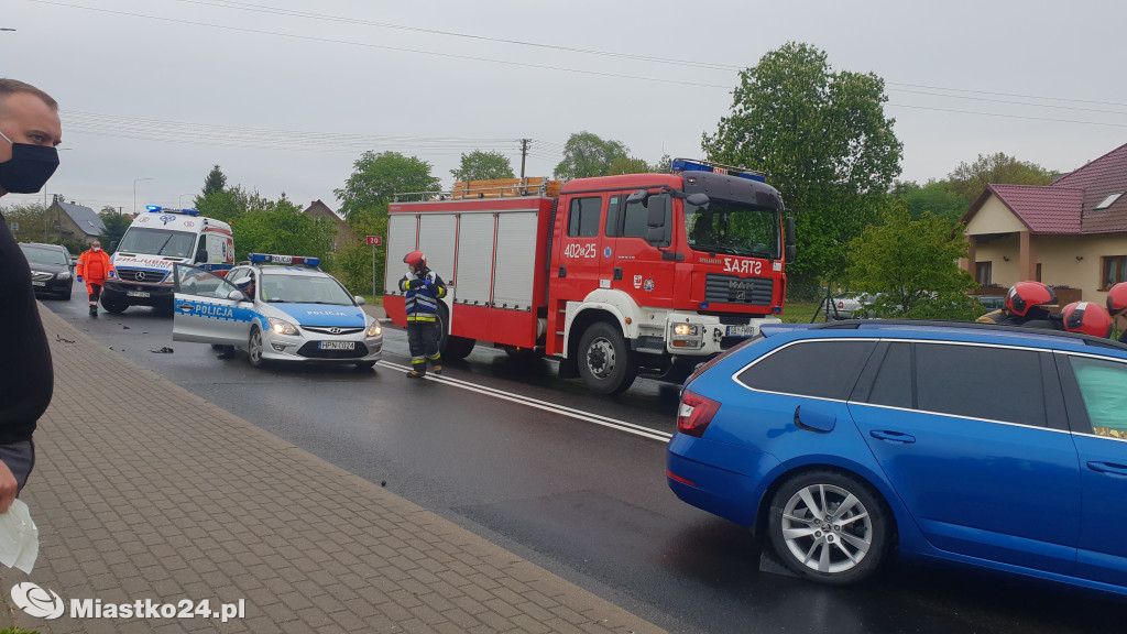Kolizja z ciężarówką. Zahaczył skodę naczepą