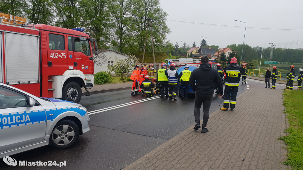 Kolizja z ciężarówką. Zahaczył skodę naczepą