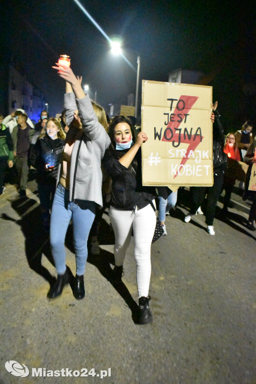 Protest kobiet. Ponad 1000 osób na ulicach miasta