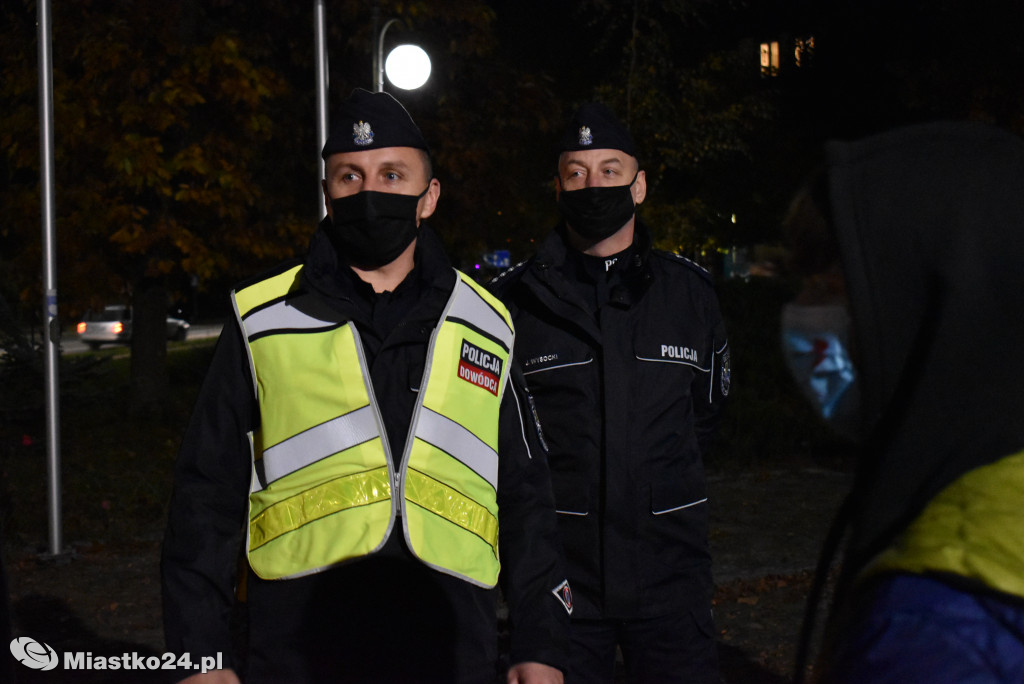 Protest w Miastku. Policja uspokajała tłum