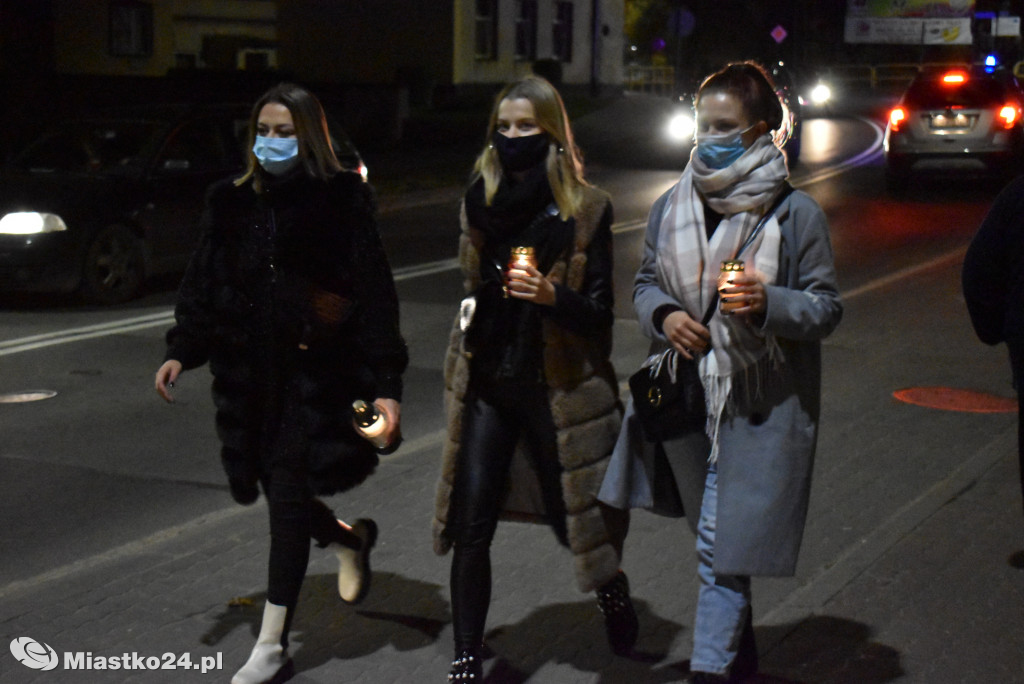 Protest w Miastku. Policja uspokajała tłum
