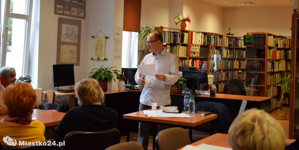 Miastecka Biblioteka promuje czytelnictwo. Cykl interesujących spotkań