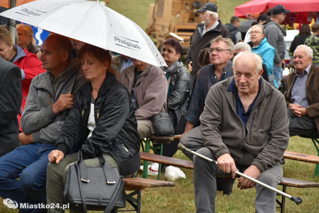 DOŻYNKI w Kowalewicach z Rolami w roli głównej