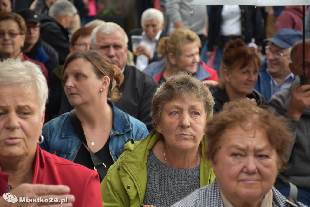 DOŻYNKI w Kowalewicach z Rolami w roli głównej