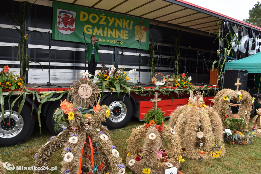 DOŻYNKI w Kowalewicach z Rolami w roli głównej