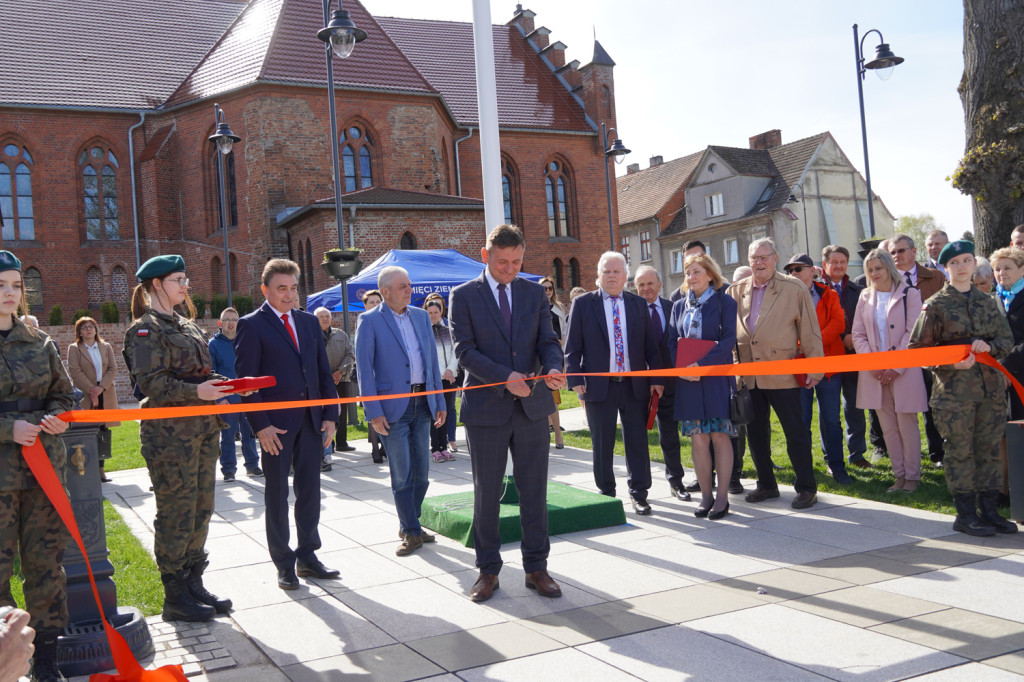 Polanów. TŁUMY na otwarciu Rynku Miejskiego [FOTO]