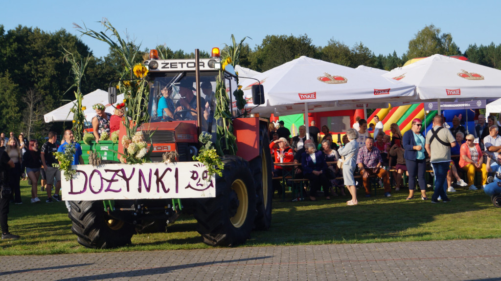 Dożynki Gminne w Trzebielinie [FOTO]