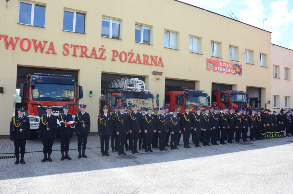 Powiatowe Obchody Dnia Strażaka [FOTO + AWANSE]