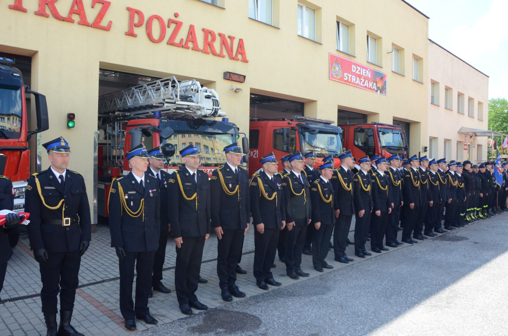 Powiatowe Obchody Dnia Strażaka [FOTO + AWANSE]