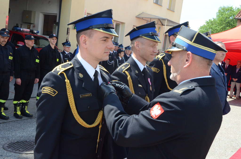 Powiatowe Obchody Dnia Strażaka [FOTO + AWANSE]