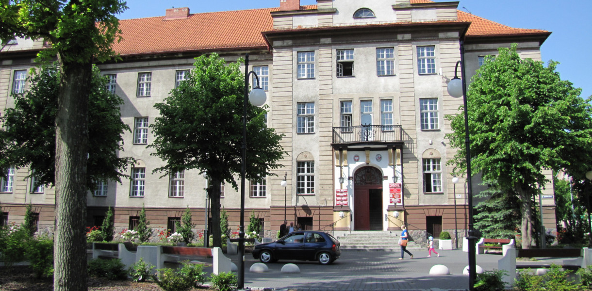 NOWA Gazeta Miastecka. Urzędnicy WALCZĄ o podwyżki!