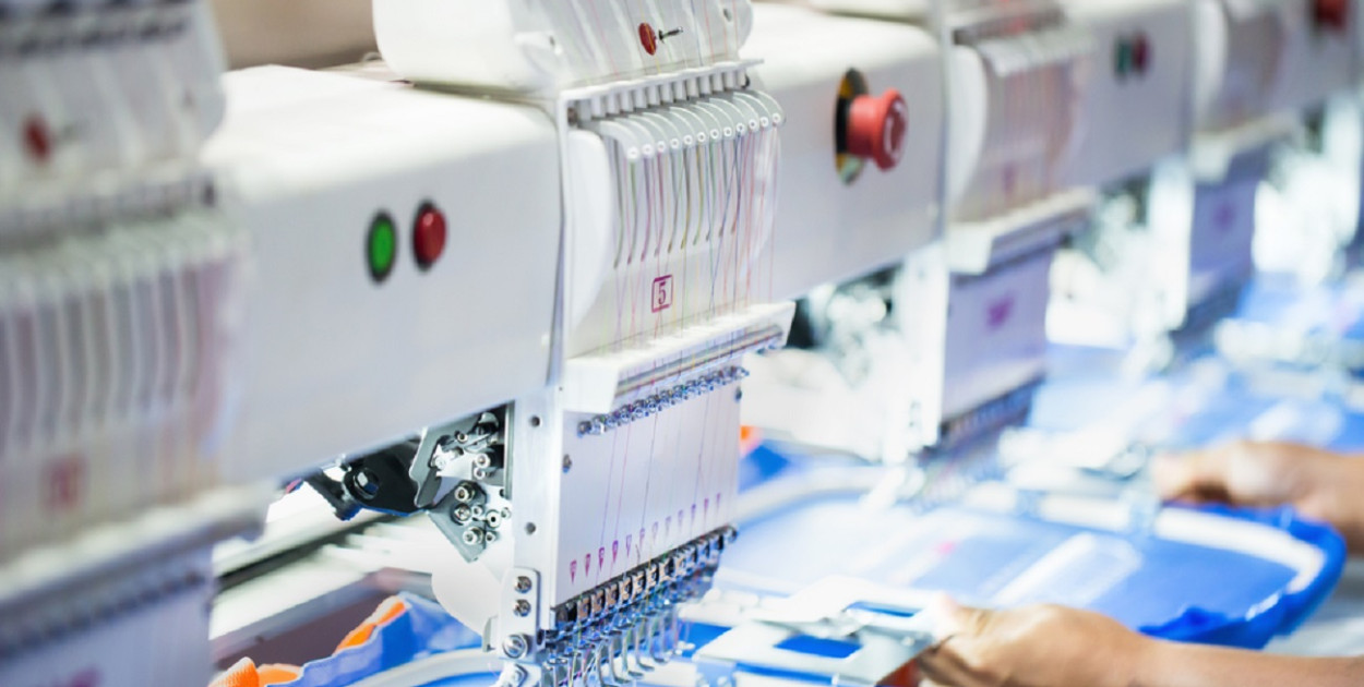 Maszyny hafciarskie- hafciarka przemysłowa