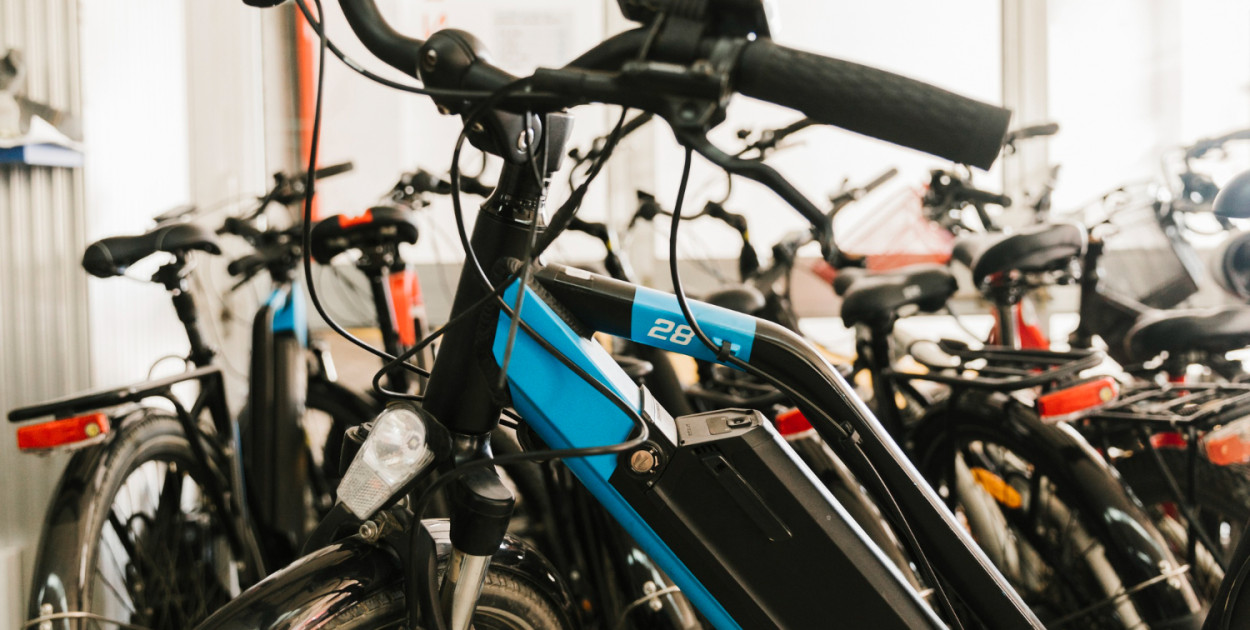 Czy rowerem elektrycznym można jeździć bez wspomagania?