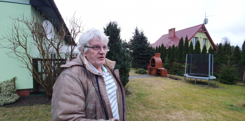 Krzysztof Surowicz domaga się zburzenia domu sąsiada