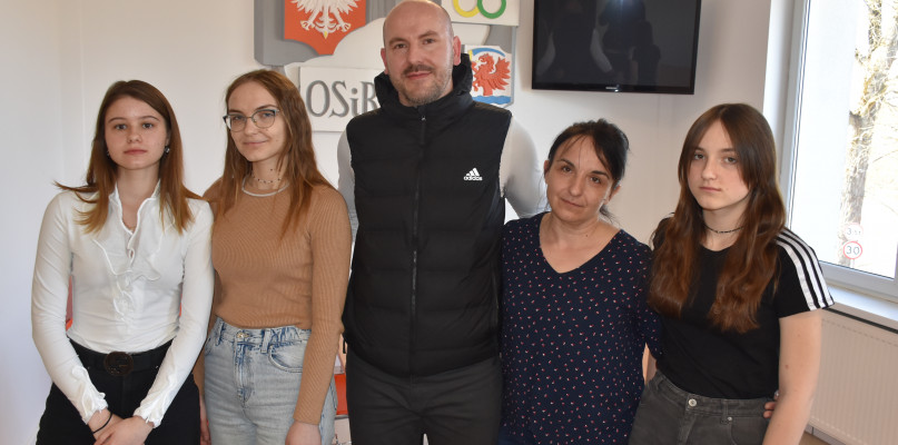 Dyrektor OSiR, Piotr Szłapiński, zaopiekował się pięcioma kobietami, które przyjechały z Ukrainy 