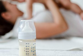 Groźna bakteria w mleku dla niemowląt. Nie podawaj dzieciom!-12171