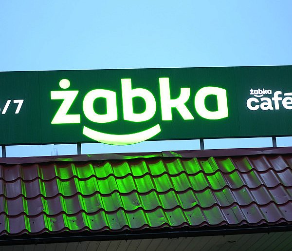 Oferta Żabki wywołała burzę w sieci. Klienci komentują, sieć tłumaczy-15543