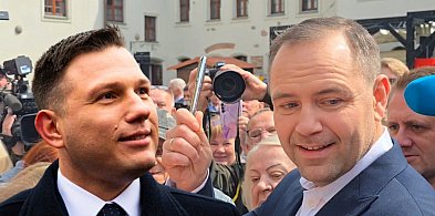 Mentzen w drodze do Bytowa „rozjeżdża” słownie Nawrockiego-15640