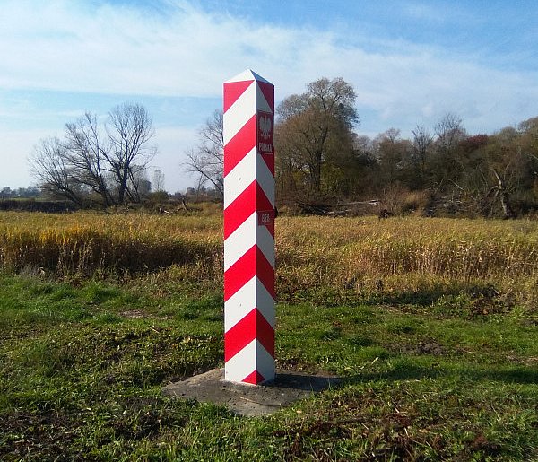 Nie każdy przejedzie bez zatrzymania. Wracają kontrole na granicach Polski-16069