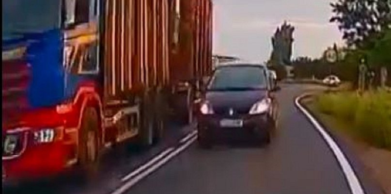 O krok od tragedii na DK-20. Sprawą zajmuje się policja [VIDEO] - 16192