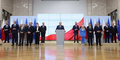 Donald Tusk ogłosił nowy skład rządu! Kto pokieruje krajem? [LISTA]-16259