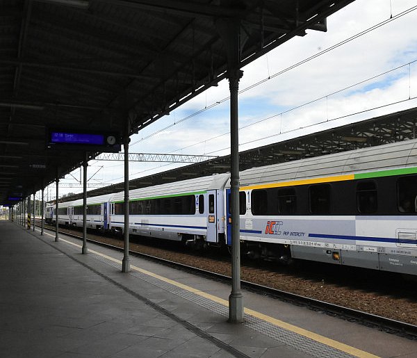Specjalna oferta Intercity. Nauczyciele i studenci pojadą pociągiem za złotówkę-16653