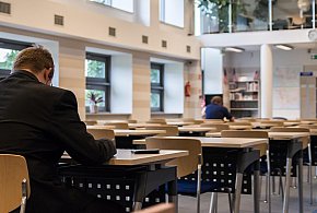 Zmiany w przepisach o wynagrodzeniach. Zapłacą za gotowość do pracy-17035