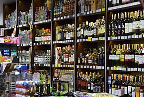 To codzienność wielu Polaków. Nowe dane o alkoholu niepokoją-17648