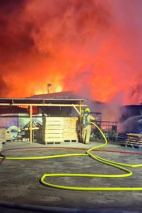 WIELKI POŻAR zakładu stolarskiego w Znakowie-267