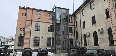 KONIEC urzędowej wspinaczki. WINDA w miasteckim ratuszu wreszcie rusza!